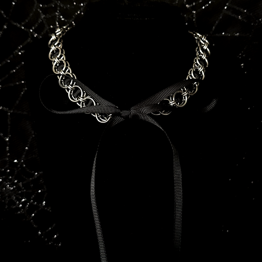 ribbonmaille choker